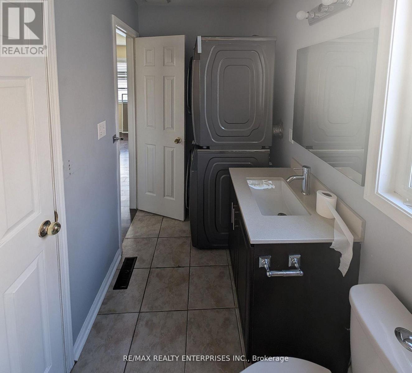 40 Sweetwood Circle, Brampton, ON - Indoor Photo Showing Bathroom