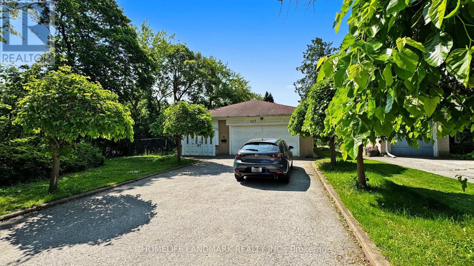 117 Arjay Crescent, Toronto, ON - Outdoor