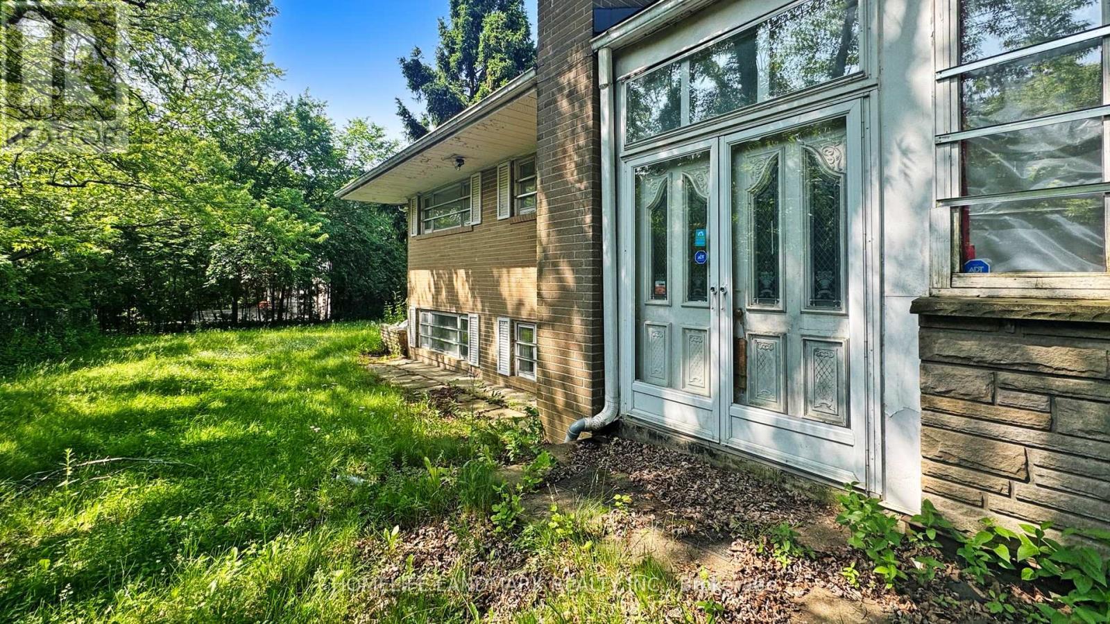 117 Arjay Crescent, Toronto, ON - Outdoor