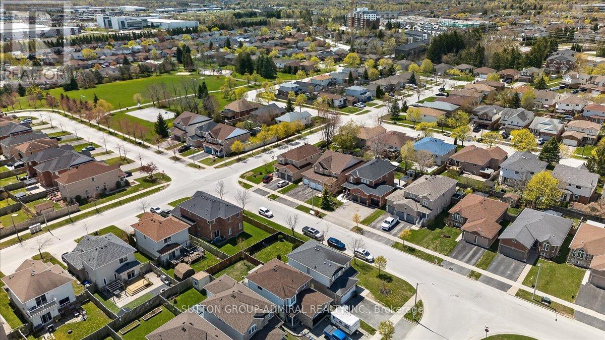 6 White Crescent, Barrie, ON - With View