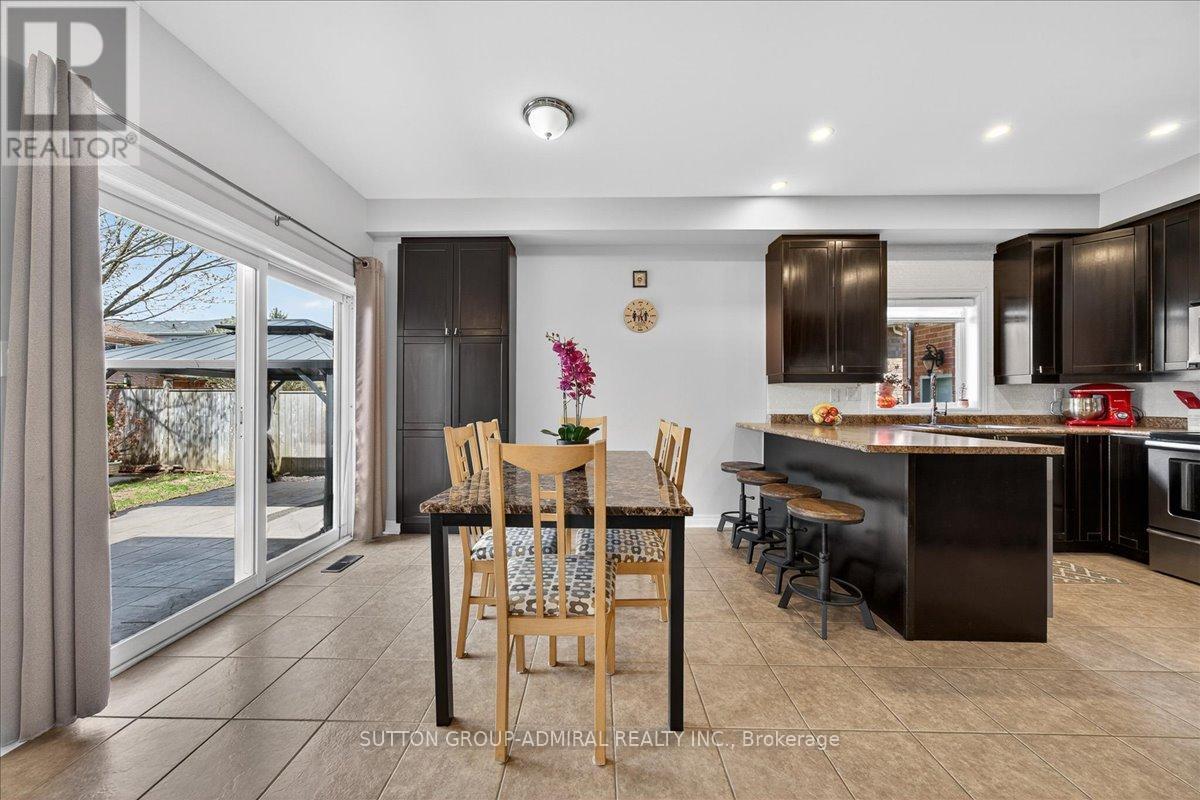 6 White Crescent, Barrie, ON - Indoor