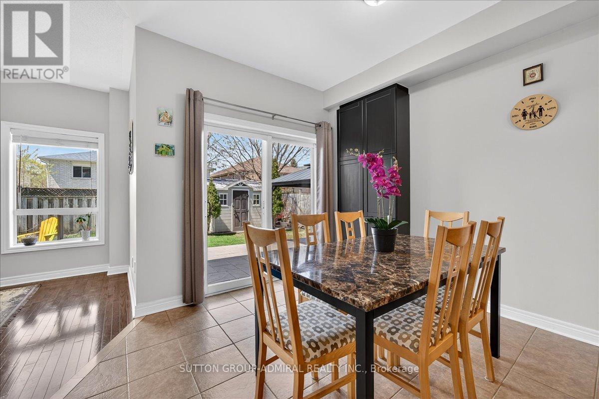 6 White Crescent, Barrie, ON - Indoor Photo Showing Dining Room
