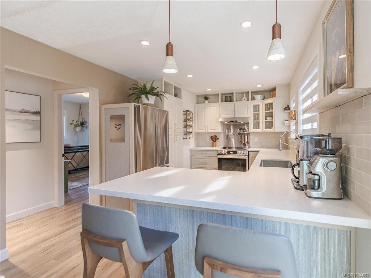 3298 Cook St, Chemainus, BC