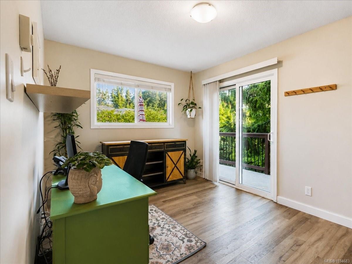 3298 Cook St, Chemainus, BC