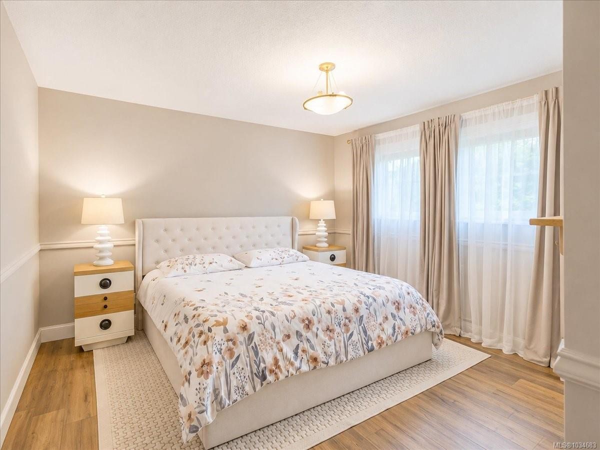 3298 Cook St, Chemainus, BC