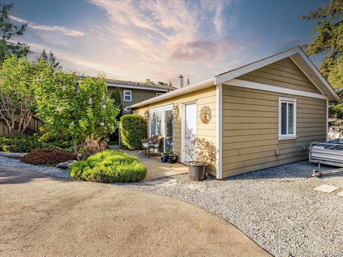 3298 Cook St, Chemainus, BC