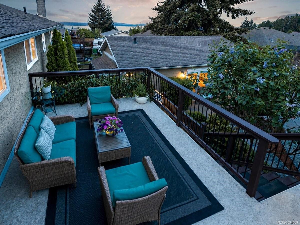 3298 Cook St, Chemainus, BC