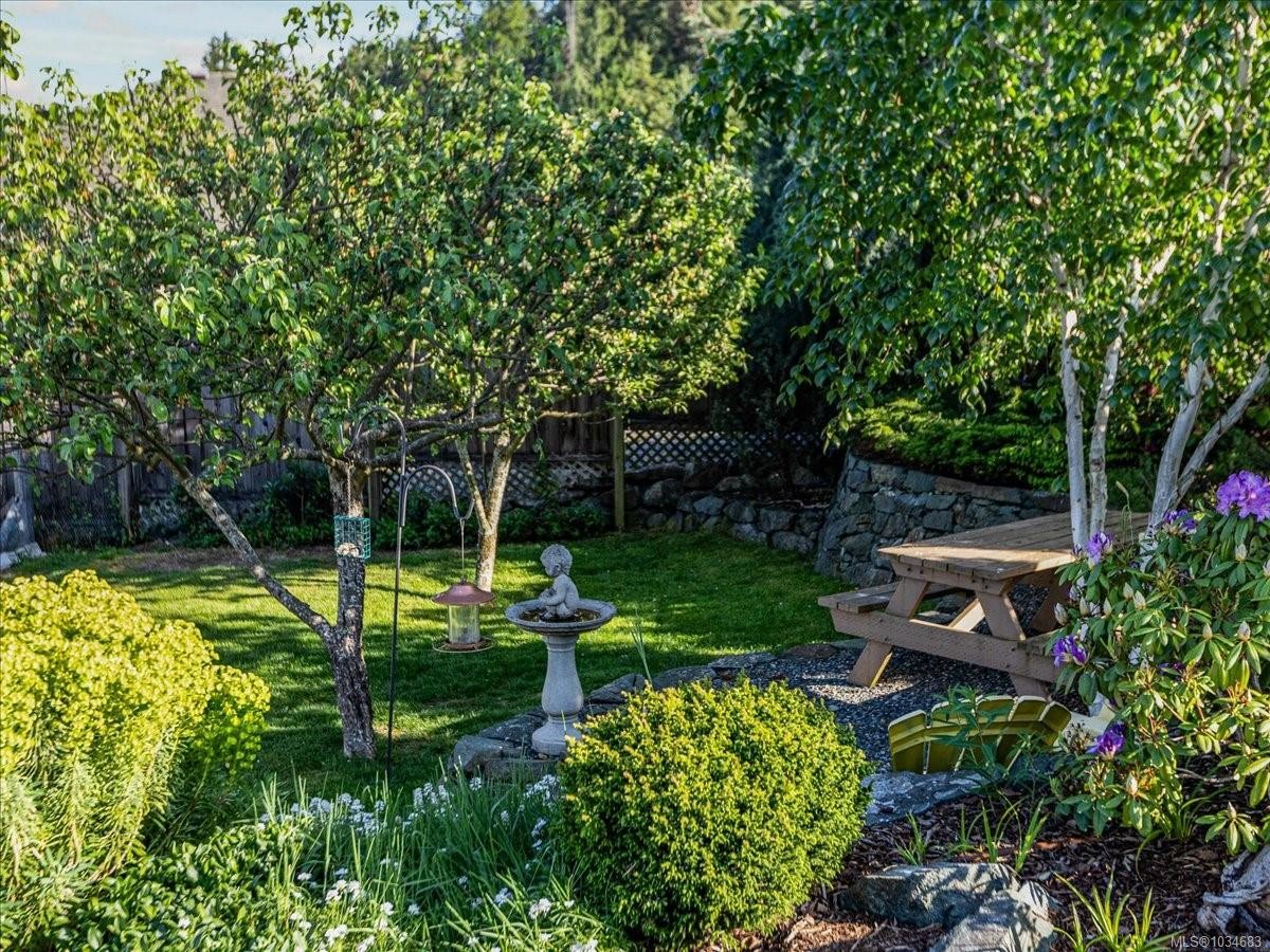 3298 Cook St, Chemainus, BC