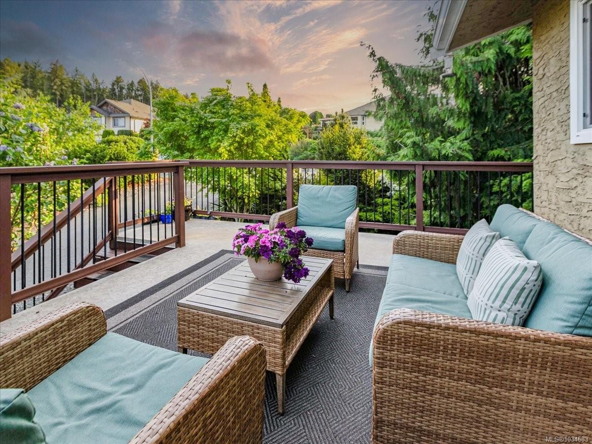 3298 Cook St, Chemainus, BC
