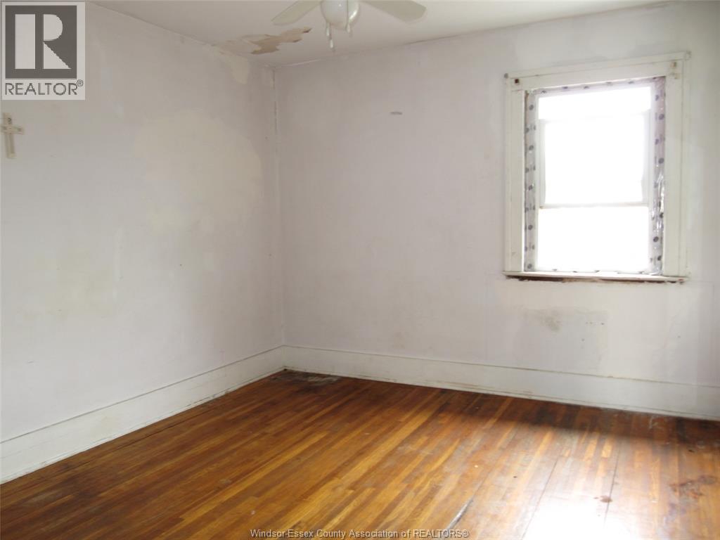 1063 Bruce, Windsor, ON - Indoor Photo Showing Other Room