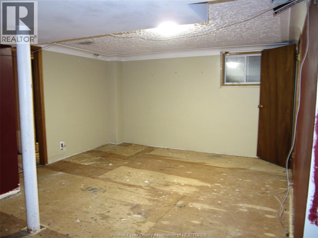 1063 Bruce, Windsor, ON - Indoor Photo Showing Other Room