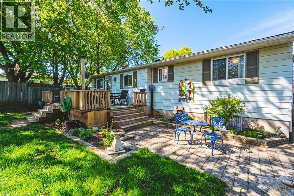 2231 Sandringham Drive, Burlington, ON - Outdoor With Deck Patio Veranda