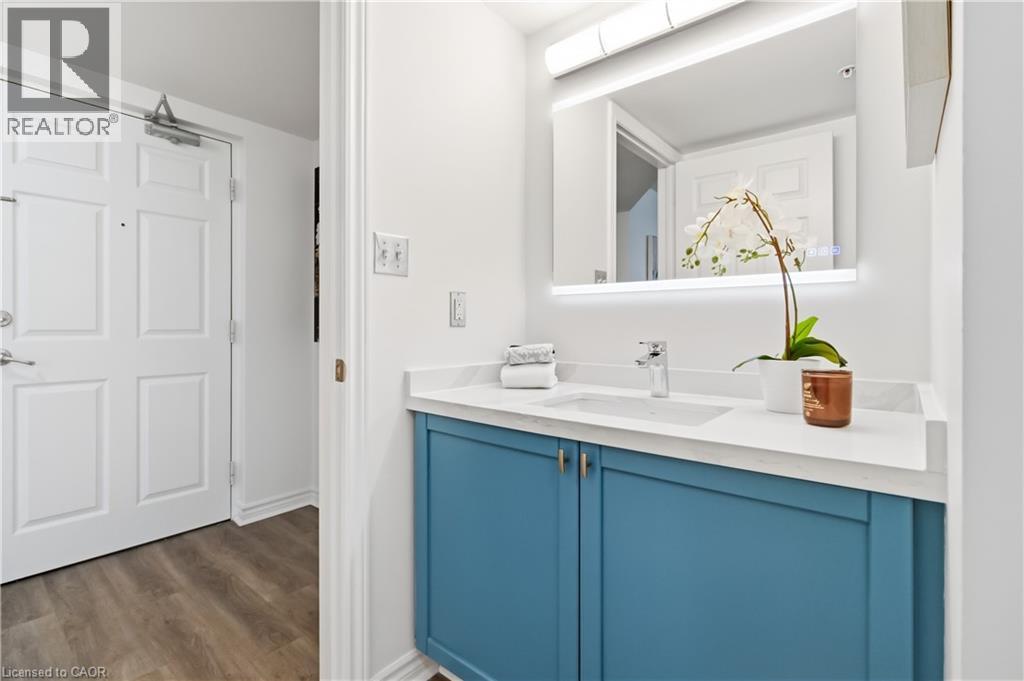 1340 Main Street E Unit# 113, Milton, ON - Indoor Photo Showing Bathroom