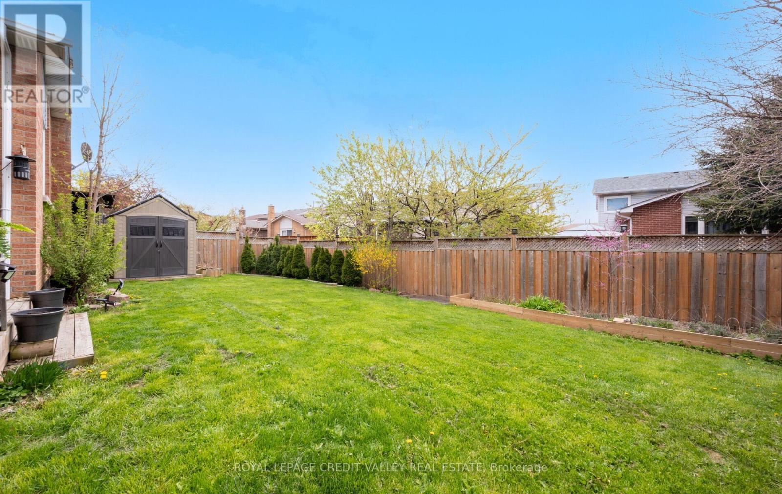 24 Pluto Drive, Brampton, ON - Outdoor