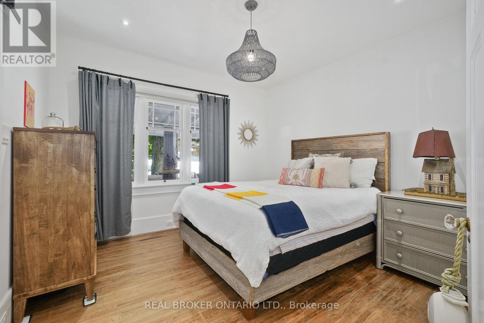 2021 Third Line, Douro-Dummer, ON - Indoor Photo Showing Bedroom