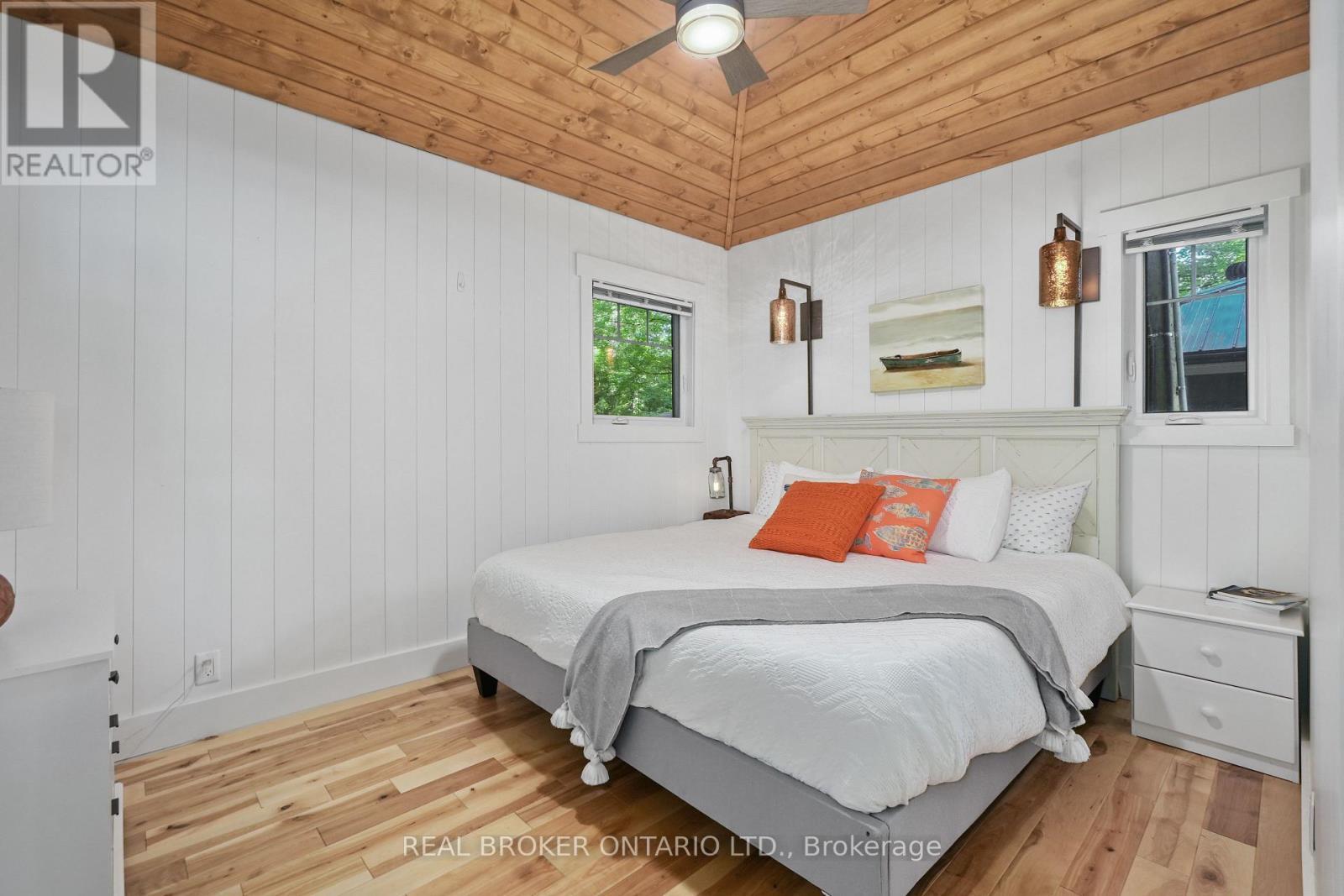 2021 Third Line, Douro-Dummer, ON - Indoor Photo Showing Bedroom