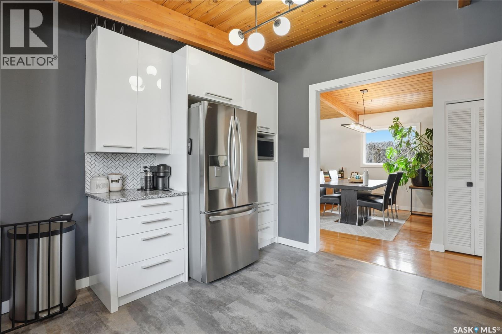 89 Phillips Crescent, Saskatoon, SK - Indoor Photo Showing Kitchen