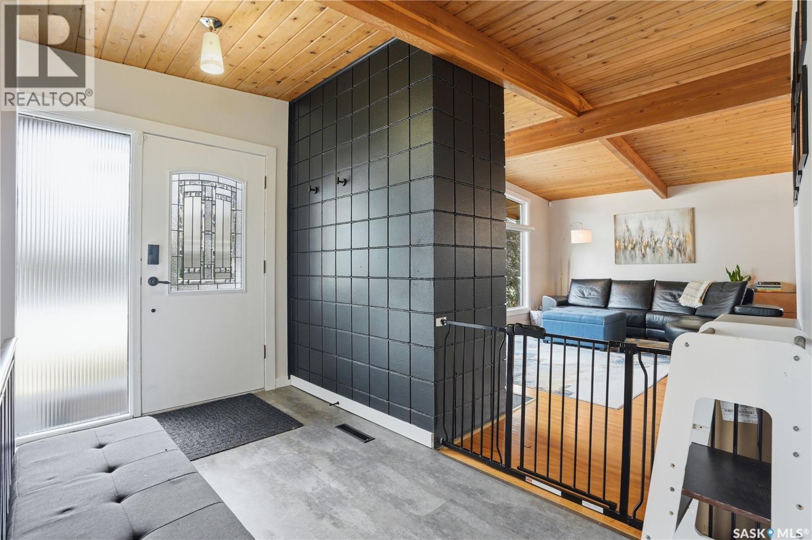 89 Phillips Crescent, Saskatoon, SK - With Exterior