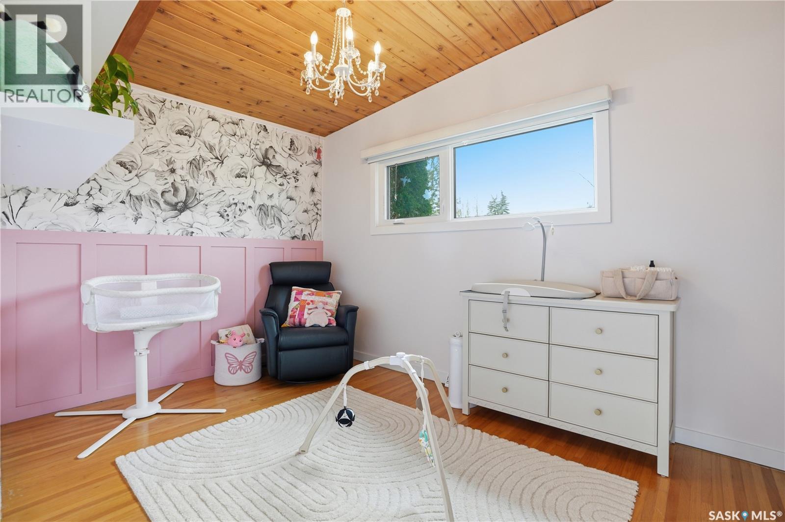89 Phillips Crescent, Saskatoon, SK - Indoor Photo Showing Bedroom