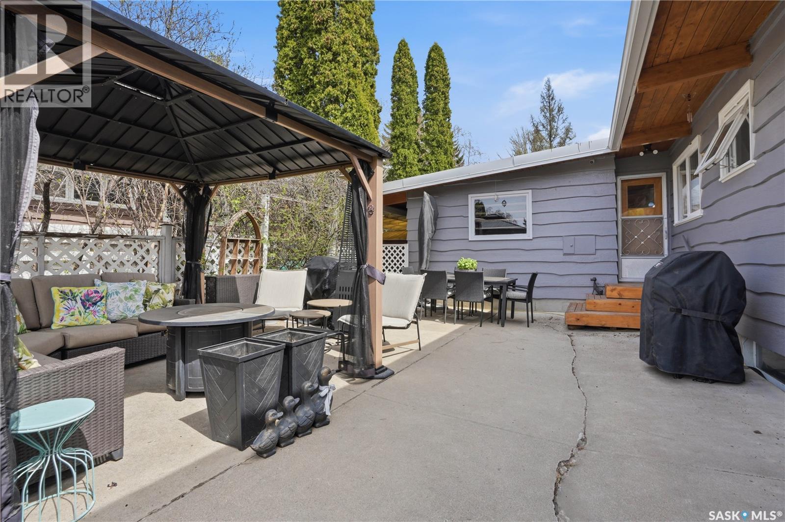 89 Phillips Crescent, Saskatoon, SK - Outdoor With Deck Patio Veranda With Exterior