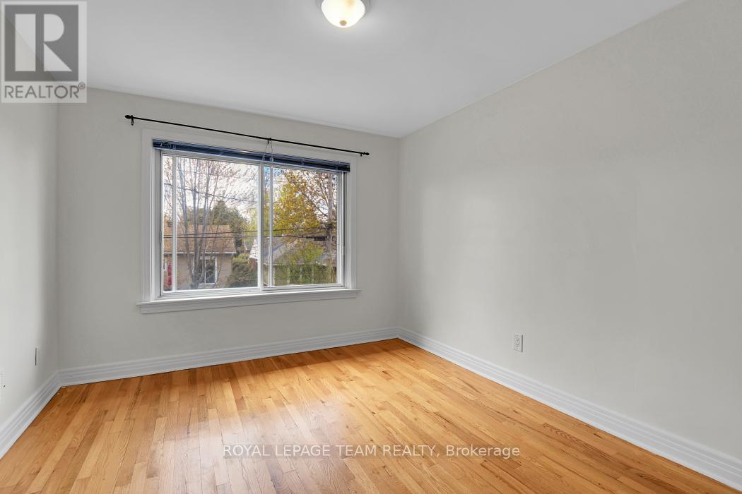 1104 Apolydor Avenue, Ottawa, ON - Indoor Photo Showing Other Room