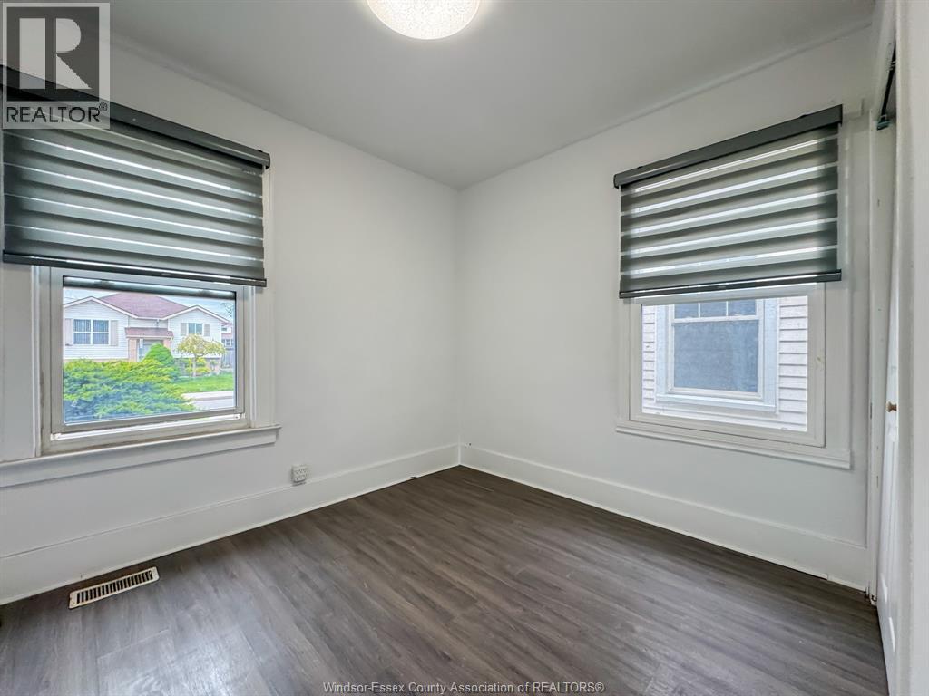 1842 Drouillard, Windsor, ON - Indoor Photo Showing Other Room