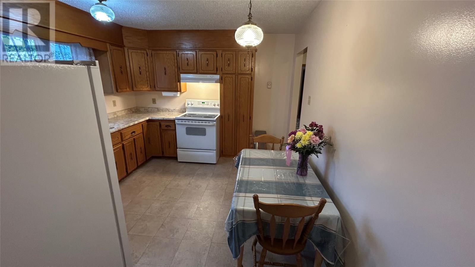 17 Juniper Drive, Kippens, NL - Indoor Photo Showing Kitchen