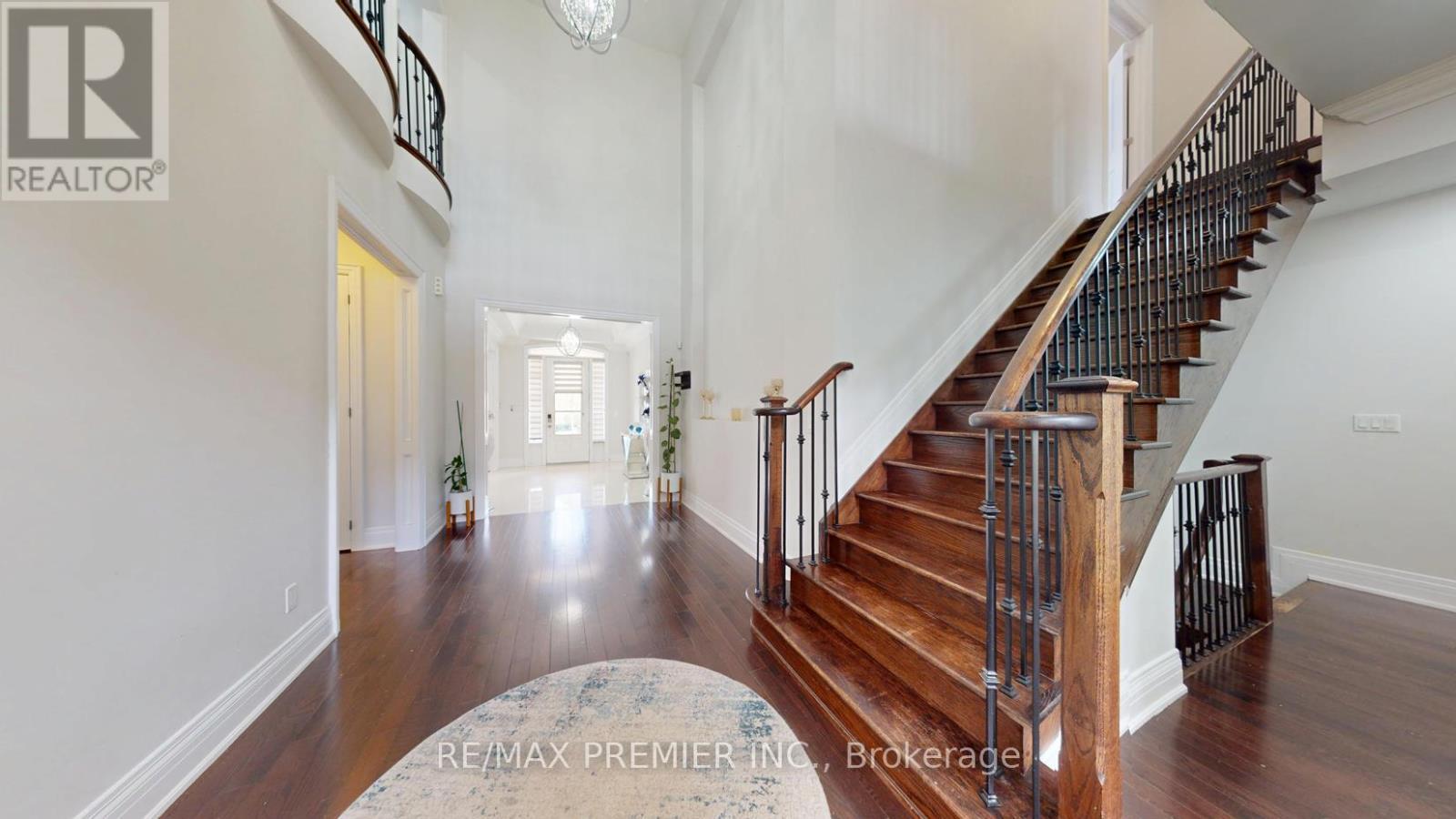 95 Sarracini Crescent, Vaughan, ON - Indoor Photo Showing Other Room