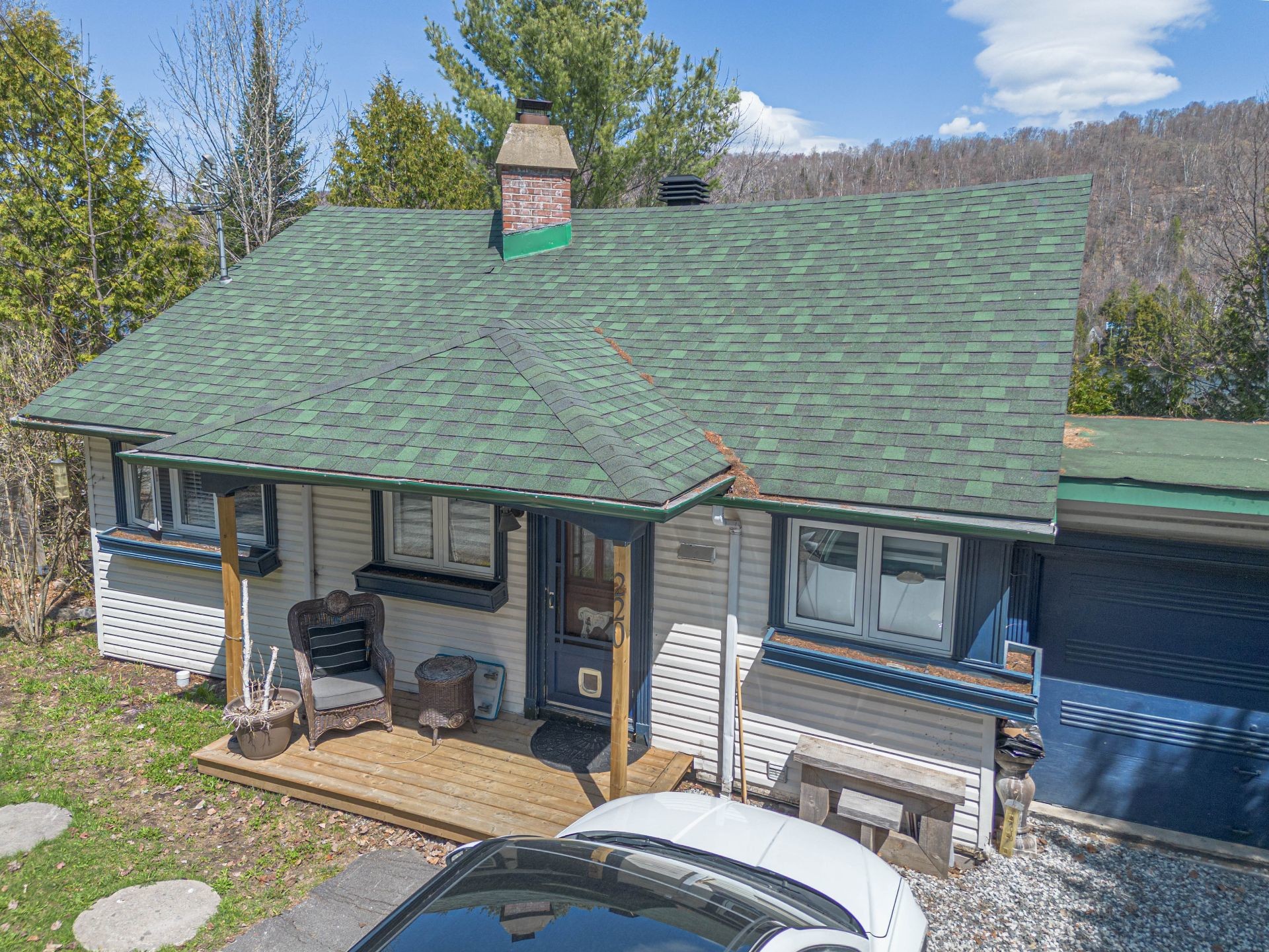 Front of Structure - 220 Ch. Du Lac-Duhamel, Mont-Tremblant, QC - Outdoor