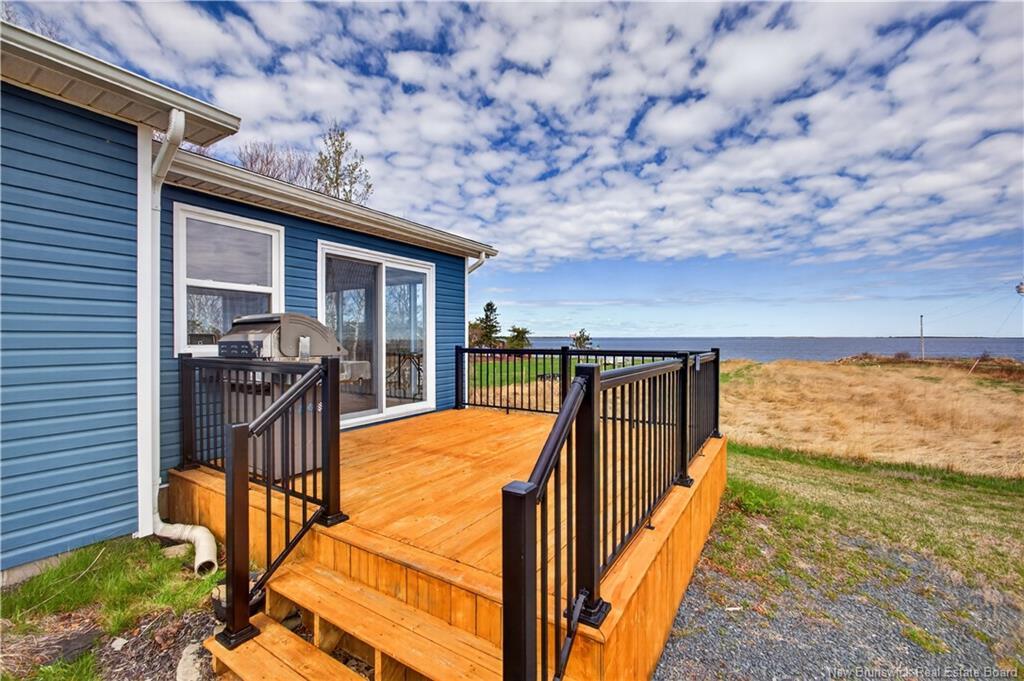 17 North Bayview Rd, Baie-Sainte-Anne, NB