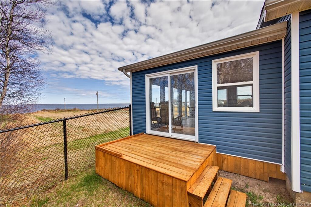 17 North Bayview Rd, Baie-Sainte-Anne, NB