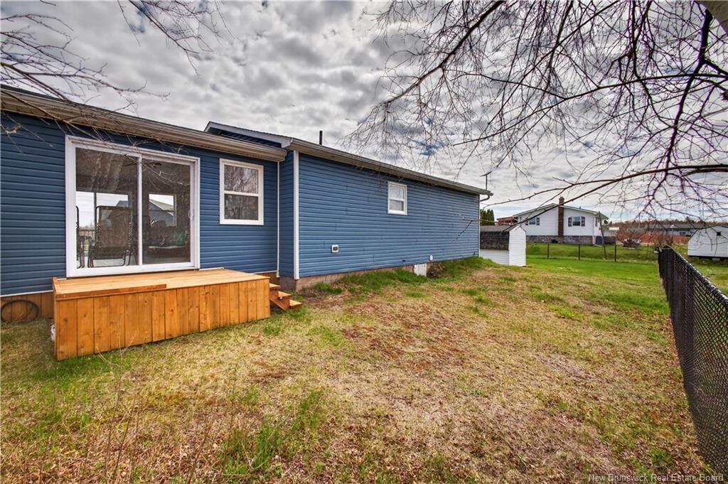 17 North Bayview Rd, Baie-Sainte-Anne, NB
