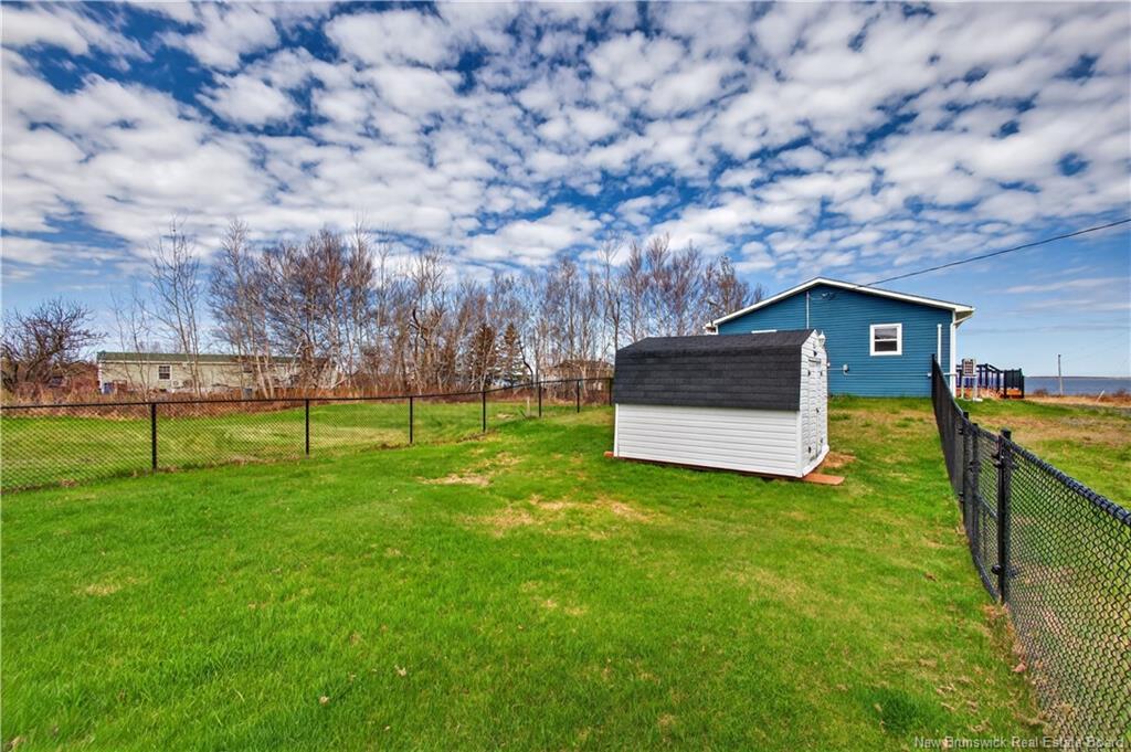 17 North Bayview Rd, Baie-Sainte-Anne, NB