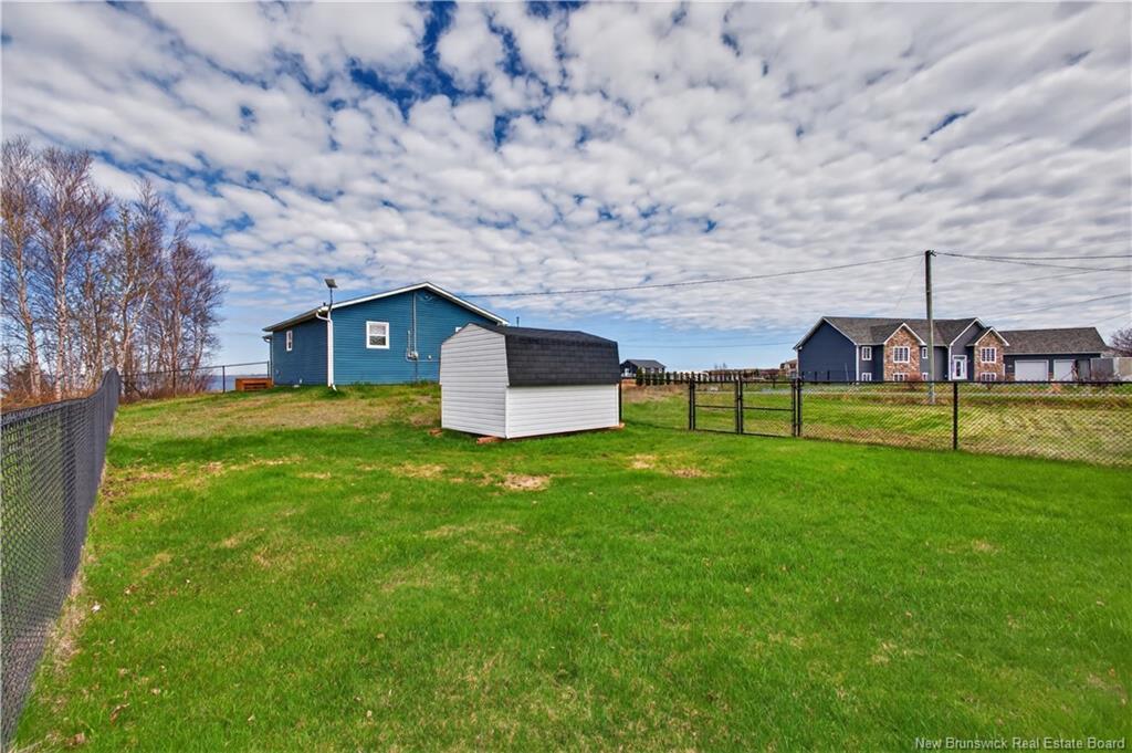 17 North Bayview Rd, Baie-Sainte-Anne, NB
