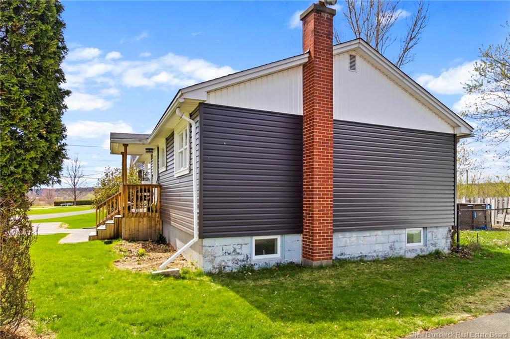 210 Mcneill Ave, Fredericton, NB