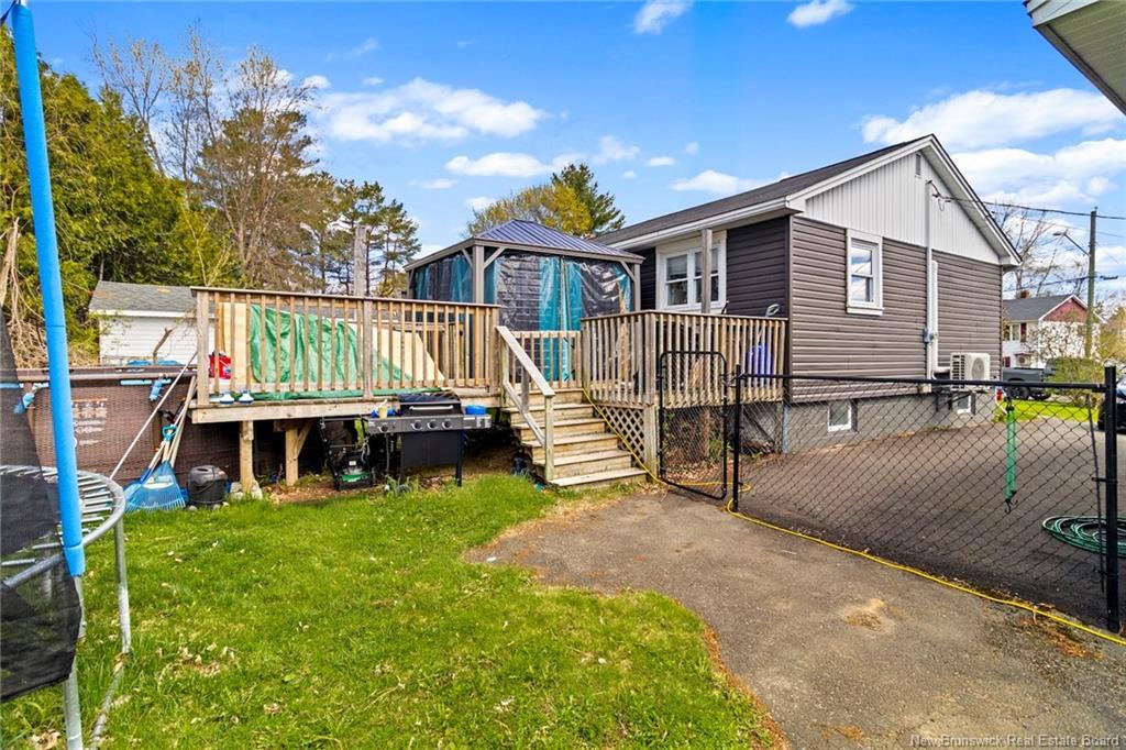 210 Mcneill Ave, Fredericton, NB