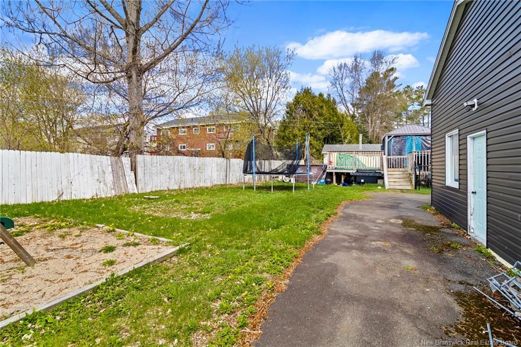 210 Mcneill Ave, Fredericton, NB