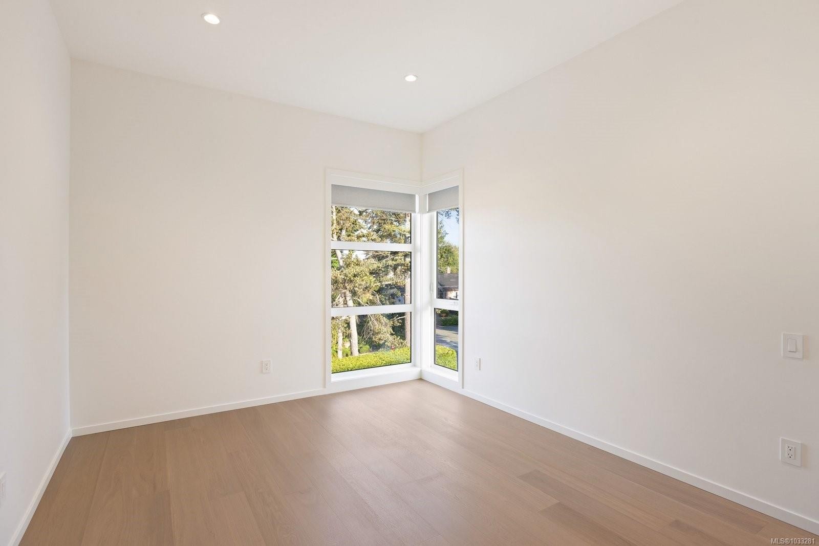 #3-10393 Allbay Rd, Sidney, BC - Indoor Photo Showing Other Room