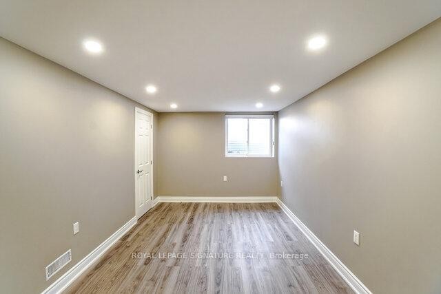 7102 Salme Drive, Mississauga, ON - Indoor Photo Showing Other Room