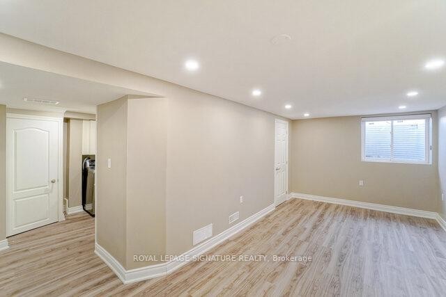 7102 Salme Drive, Mississauga, ON - Indoor
