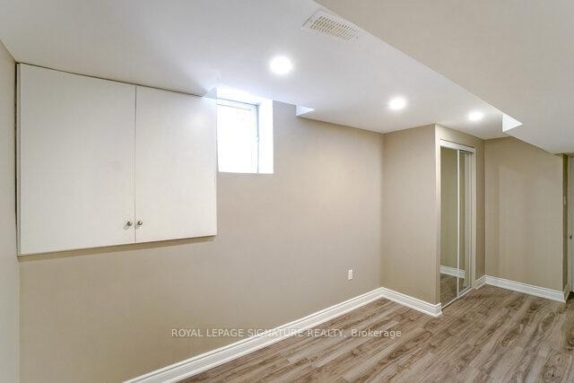 7102 Salme Drive, Mississauga, ON - Indoor