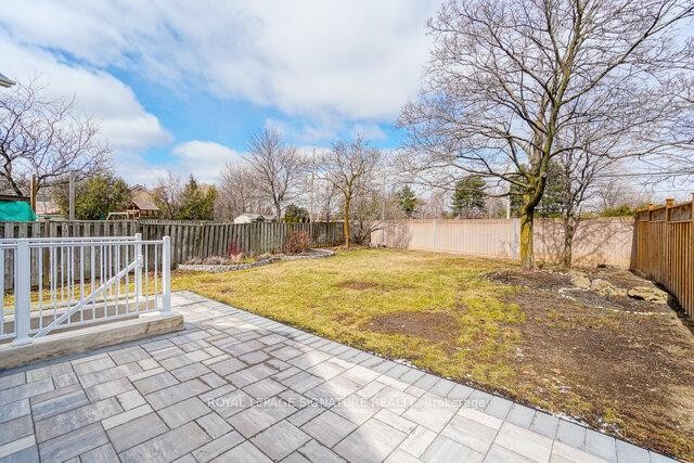 7102 Salme Drive, Mississauga, ON - Outdoor