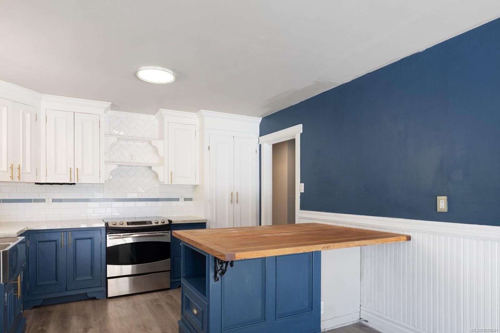 1435 Cherry Point Rd, Cowichan Bay, BC