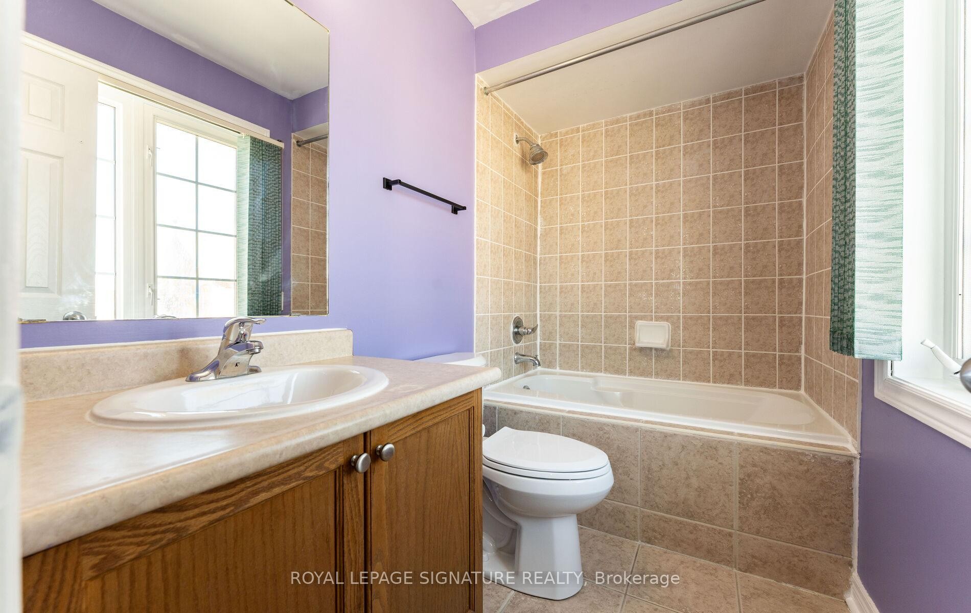 Coach/Lane House-6 Innisvale Drive, Markham, ON - Indoor Photo Showing Bathroom
