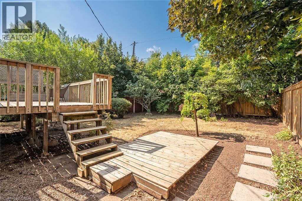 652 Ardleigh Crescent, Burlington, ON - Outdoor With Deck Patio Veranda