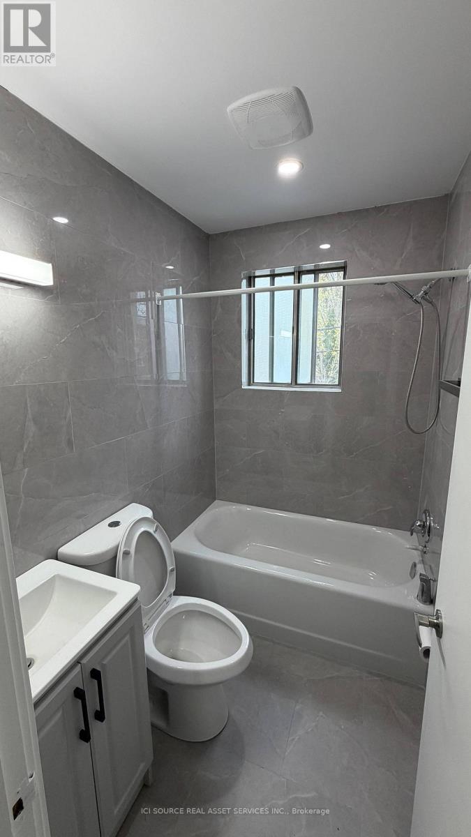 4 - 3 Faulkner Street, Orangeville, ON - Indoor Photo Showing Bathroom