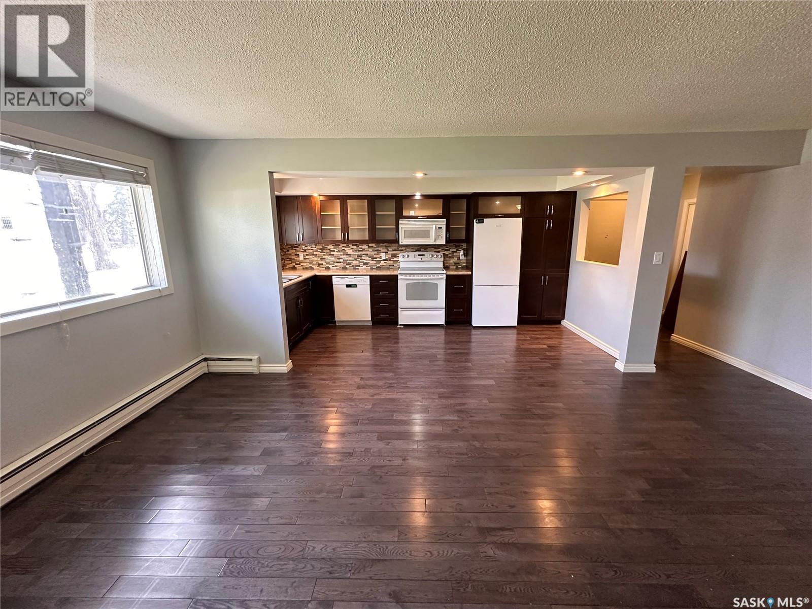26 42 Spence Street, Regina, SK - Indoor