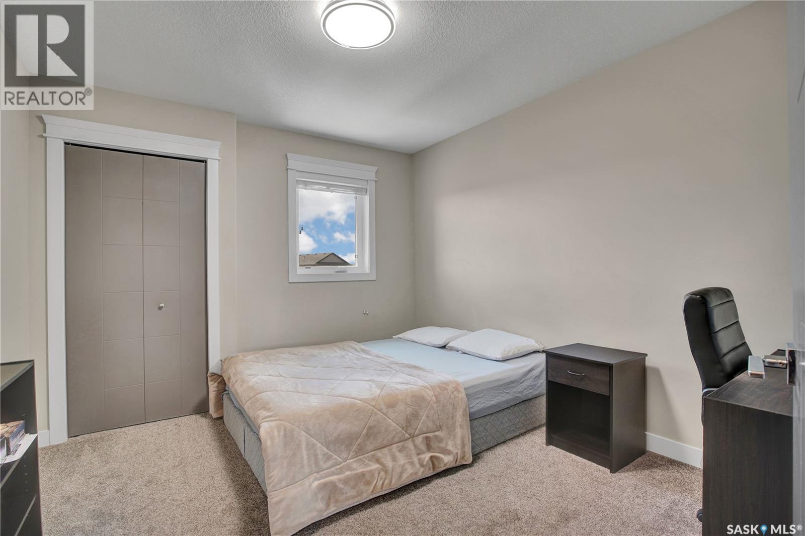 923 Kloppenburg Crescent, Saskatoon, SK - Indoor Photo Showing Bedroom