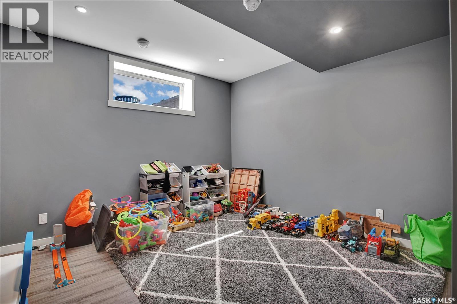 923 Kloppenburg Crescent, Saskatoon, SK - Indoor Photo Showing Other Room