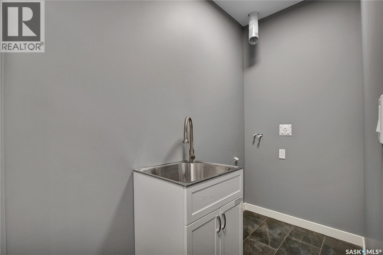 923 Kloppenburg Crescent, Saskatoon, SK - Indoor Photo Showing Other Room